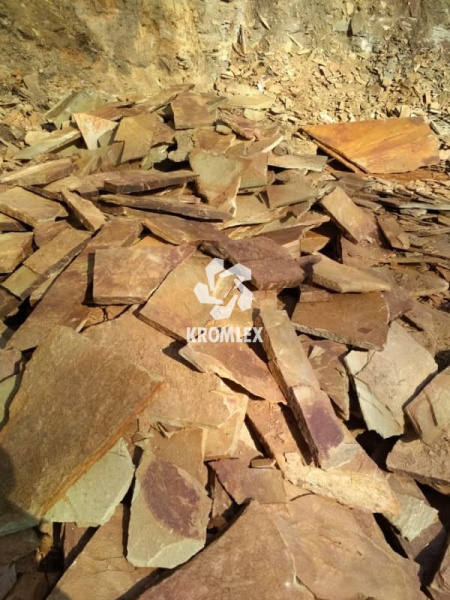 Карьер по добыче желтого златолита