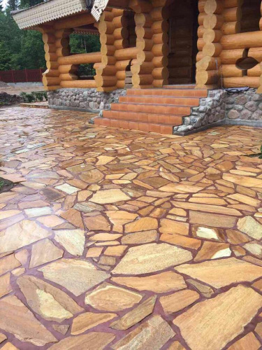 Златолит мощение