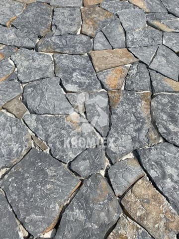 Песчаник серо-зеленый дракон