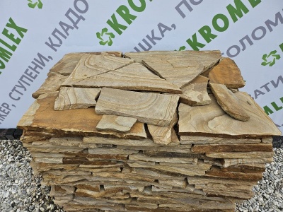 Песчаник желтый с разводами